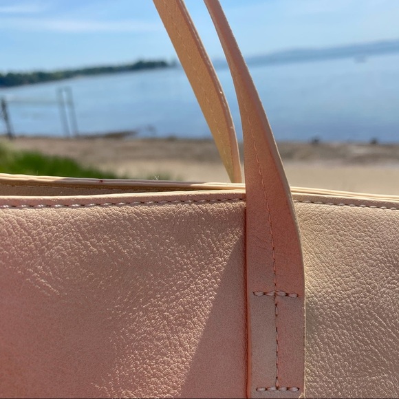 VTG LORD & TAYLOR DROP STRAP VEGAN LEATHER TOTE - Picture 4 of 10